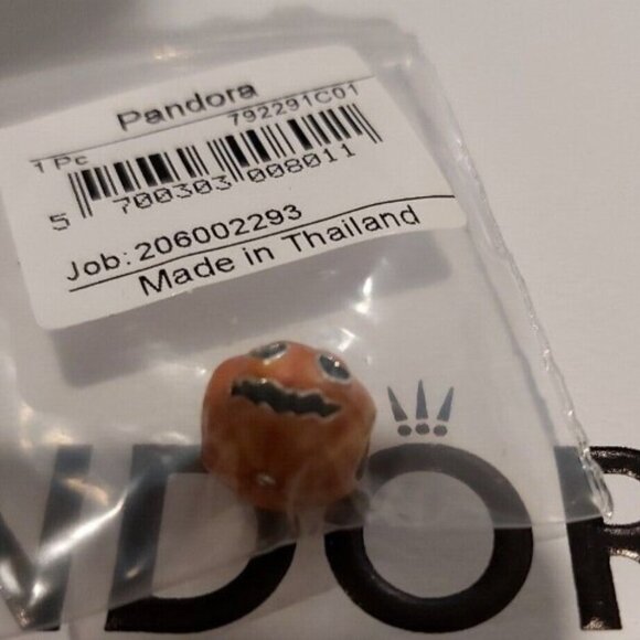 Authentic PANDORA Sterling Silver Glow-in-the-dark Spooky Pumpkin 792291C01 - Picture 3 of 10